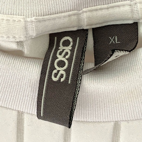 ASOS Men’s white mens pullover shirt enscribed Amour size XL 40 in chest - Picture 4 of 6